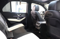 メルセデスベンツ GLE GLE400d 4MATIC ｽﾎﾟｰﾂ ﾚｰﾀﾞｰｾｰﾌﾃｨPKG　MEｺﾈｸﾄ ｷｰﾚｽｺﾞｰ 黒/白本革 ﾍﾞﾝﾁﾚｰﾀｰ ﾊﾟﾉﾗﾏSR HUD MBUXﾅﾋﾞTV BT音楽 ﾌﾞﾙﾒｽﾀｰ 360ｶﾒﾗ PTS LEDﾗｲﾄ 自動Rｹﾞｰﾄ ﾊﾝｽﾞﾌﾘｰA AMGｴｱﾛ&20AW ﾜｲﾔﾚｽ充電 9AT　2年保証