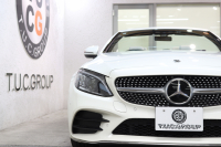 メルセデスベンツ Cクラス C180ｶﾌﾞﾘｵﾚ ｽﾎﾟｰﾂ ﾚｻﾞｰｴｸｽｸﾙｰｼﾌﾞ&ﾚｰﾀﾞｰｾｰﾌﾃｨPKG　後期最終 ｷｰﾚｽｺﾞｰ 白本革 ｴｱｽｶｰﾌ 青幌 ﾍｯﾄﾞｱｯﾌﾟD HDDﾅﾋﾞTV ｽﾏﾎ連携 ﾊﾞｯｸｶﾒﾗ PTS LEDﾗｲﾄ AMGｴｱﾛ&19AW ｴｱｻｽ 9AT　2年保証