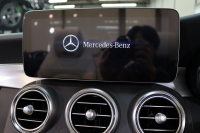 メルセデスベンツ Cクラス C180ｶﾌﾞﾘｵﾚ ｽﾎﾟｰﾂ ﾚｻﾞｰｴｸｽｸﾙｰｼﾌﾞ&ﾚｰﾀﾞｰｾｰﾌﾃｨPKG　後期最終 ｷｰﾚｽｺﾞｰ 白本革 ｴｱｽｶｰﾌ 青幌 ﾍｯﾄﾞｱｯﾌﾟD HDDﾅﾋﾞTV ｽﾏﾎ連携 ﾊﾞｯｸｶﾒﾗ PTS LEDﾗｲﾄ AMGｴｱﾛ&19AW ｴｱｻｽ 9AT　2年保証