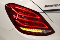 AMG Cクラス C43 4MATIC ｴｸｽｸﾙｰｼﾌﾞ&ﾚｰﾀﾞｰｾｰﾌﾃｨPKG　ｷｰﾚｽｺﾞｰ 赤本革 ﾊﾟﾉﾗﾏSR HDDﾅﾋﾞTV BT音楽 ﾌﾞﾙﾒｽﾀｰ ﾊﾞｯｸｶﾒﾗ PTS LEDﾗｲﾄ ﾊﾝｽﾞﾌﾘｰA AMG専用装備&ﾁｭｰﾆﾝｸﾞﾀﾞｲﾅﾐｯｸｾﾚｸﾄ 9AT　2年保証