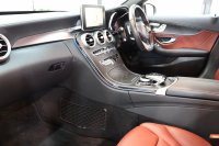 メルセデスベンツ Cクラス C200 AVG AMGﾗｲﾝ ﾚｻﾞｰｴｸｽｸﾙｰｼﾌﾞ&ﾚｰﾀﾞｰｾｰﾌﾃｨPKG　1ｵｰﾅｰ ｷｰﾚｽｺﾞｰ 赤本革 ﾍｯﾄﾞｱｯﾌﾟD HDDﾅﾋﾞTV BT音楽 ﾊﾞｯｸｶﾒﾗ PTS LEDﾗｲﾄ ﾊﾝｽﾞﾌﾘｰA AMGｴｱﾛ&18AW ﾀﾞｲﾅﾐｯｸS ｴｱｻｽ　2年保証