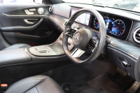 メルセデスベンツ Eクラス E300 ｽﾎﾟｰﾂ ｴｸｽｸﾙｰｼﾌﾞ&ﾚｰﾀﾞｰｾｰﾌﾃｨPKG　後期 MEｺﾈｸﾄ ｷｰﾚｽｺﾞｰ 黒本革 ﾊﾟﾉﾗﾏSR ﾍｯﾄﾞｱｯﾌﾟD MBUXﾅﾋﾞTV ｽﾏﾎ連携 ﾌﾞﾙﾒｽﾀｰ 360ｶﾒﾗ PTS LEDﾗｲﾄ 自動ﾄﾗﾝｸ AMGｴｱﾛ&19AW ﾀﾞｲﾅﾐｯｸS ｴｱｻｽ 9AT　2年保証