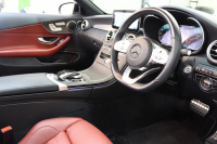 メルセデスベンツ Cクラス C180ｶﾌﾞﾘｵﾚ ｽﾎﾟｰﾂ ﾚｻﾞｰｴｸｽｸﾙｰｼﾌﾞ&ﾚｰﾀﾞｰｾｰﾌﾃｨPKG　後期 1ｵｰﾅｰ ｷｰﾚｽｺﾞｰ 赤本革 ｴｱｽｶｰﾌ ﾍｯﾄﾞｱｯﾌﾟD HDDﾅﾋﾞTV ｽﾏﾎ連携 ﾊﾞｯｸｶﾒﾗ PTS LEDﾗｲﾄ 赤幌 ﾀﾞｲﾅﾐｯｸS ｴｱｻｽ 9AT　2年保証