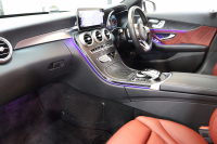 メルセデスベンツ Cクラス C200ｽﾃｰｼｮﾝﾜｺﾞﾝ 4MATIC AVG AMGﾗｲﾝ ﾚｻﾞｰｴｸｽｸﾙｰｼﾌﾞ&ﾚｰﾀﾞｰｾｰﾌﾃｨPKG　BSG搭載 ｷｰﾚｽｺﾞｰ 赤本革 ﾊﾟﾉﾗﾏSR ﾍｯﾄﾞｱｯﾌﾟD HDDﾅﾋﾞTV ｽﾏﾎ連携 ﾌﾞﾙﾒｽﾀｰ ﾊﾞｯｸｶﾒﾗ PTS LEDﾗｲﾄ ﾊﾝｽﾞﾌﾘｰA AMGｴｱﾛ&18AW ｴｱｻｽ 9AT　2年保証