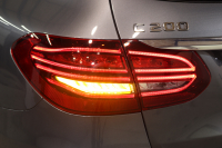 メルセデスベンツ Cクラス C200ｽﾃｰｼｮﾝﾜｺﾞﾝ AVG AMGﾗｲﾝ ﾚｻﾞｰｴｸｽｸﾙｰｼﾌﾞ&ﾚｰﾀﾞｰｾｰﾌﾃｨPKG　BSG搭載 後期 1ｵｰﾅｰ 赤本革 ﾊﾟﾉﾗﾏSR HUD HDDﾅﾋﾞTV ｽﾏﾎ連携 ﾌﾞﾙﾒｽﾀｰ ﾊﾞｯｸｶﾒﾗ PTS LEDﾗｲﾄ ﾊﾝｽﾞﾌﾘｰA AMGｴｱﾛ&18AW ｴｱｻｽ 9AT 希少色ｾﾚﾅｲﾄｸﾞﾚｰM　2年保証