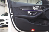 メルセデスベンツ Cクラス C220dｽﾃｰｼｮﾝﾜｺﾞﾝ AVG AMGﾗｲﾝ ﾚｰﾀﾞｰｾｰﾌﾃｨPKG　後期 MEｺﾈｸﾄ ｷｰﾚｽｺﾞｰ 黒革 HDDﾅﾋﾞTV ｽﾏﾎ連携 ﾊﾞｯｸｶﾒﾗ PTS LEDﾗｲﾄ 自動Rｹﾞｰﾄ AMGｴｱﾛ&18AW ｴｱｻｽ 9AT　2年保証