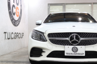 メルセデスベンツ Cクラス C220dｽﾃｰｼｮﾝﾜｺﾞﾝ AVG AMGﾗｲﾝ ﾚｰﾀﾞｰｾｰﾌﾃｨPKG　後期 MEｺﾈｸﾄ ｷｰﾚｽｺﾞｰ 黒革 HDDﾅﾋﾞTV ｽﾏﾎ連携 ﾊﾞｯｸｶﾒﾗ PTS LEDﾗｲﾄ 自動Rｹﾞｰﾄ AMGｴｱﾛ&18AW ｴｱｻｽ 9AT　2年保証