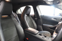 メルセデスベンツ Aクラス A180ｽﾎﾟｰﾂ ﾚｰﾀﾞｰｾｰﾌﾃｨPKG　後期 ｷｰﾚｽｺﾞｰ ﾌﾞﾗｯｸﾚｻﾞｰDINAMICAｼｰﾄ ｼｰﾄﾋｰﾀｰ HDDﾅﾋﾞTV BT音楽 ﾊﾞｯｸｶﾒﾗ PTS LEDﾗｲﾄ AMGｴｱﾛ&18AW ﾀﾞｲﾅﾐｯｸS ｽﾎﾟｰﾂｻｽﾍﾟﾝｼｮﾝ 7AT　2年保証