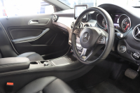 メルセデスベンツ GLA GLA220 4MATIC ﾚｰﾀﾞｰｾｰﾌﾃｨPKG　後期 ｷｰﾚｽｺﾞｰ 黒革 ｼｰﾄﾋｰﾀｰ HDDﾅﾋﾞTV ｽﾏﾎ連携 BT音楽 ﾊﾞｯｸｶﾒﾗ PTS LEDｰHﾗｲﾄ ﾌｫｸﾞﾗﾝﾌﾟ ﾊﾝｽﾞﾌﾘｰA ﾀﾞｲﾅﾐｯｸS 7AT　2年保証