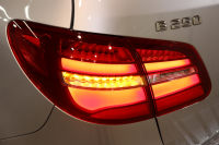 メルセデスベンツ Bクラス B250 4MATIC ｽﾎﾟｰﾂ AMGﾚｻﾞｰｴｸｽｸﾙｰｼﾌﾞ&ﾚｰﾀﾞｰｾｰﾌﾃｨPKG　後期 1ｵｰﾅｰ ｷｰﾚｽｺﾞｰ 黒本革 HDDﾅﾋﾞTV BT音楽 harman/kardon PTS LEDﾗｲﾄ AMGｴｱﾛ&18AW EASY-VARIO PLUS 7AT　2年保証