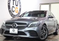 メルセデスベンツ Cクラス C200 AVG AMGﾗｲﾝ ﾚｻﾞｰｴｸｽｸﾙｰｼﾌﾞ&ﾚｰﾀﾞｰｾｰﾌﾃｨPKG　BSG搭載 後期 ｷｰﾚｽｺﾞｰ 黒本革 ﾍｯﾄﾞｱｯﾌﾟD HDDﾅﾋﾞTV ｽﾏﾎ連携 ﾌﾞﾙﾒｽﾀｰ ﾊﾞｯｸｶﾒﾗ PTS LEDﾗｲﾄ ﾊﾝｽﾞﾌﾘｰA AMGｴｱﾛ&18AW ﾀﾞｲﾅﾐｯｸS ｴｱｻｽ 9AT　2年保証