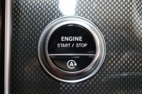 メルセデスベンツ Cクラス C200ｽﾃｰｼｮﾝﾜｺﾞﾝ AVG AMGﾗｲﾝ ﾚｻﾞｰｴｸｽｸﾙｰｼﾌﾞ&ﾍﾞｰｼｯｸ&ﾚｰﾀﾞｰｾｰﾌﾃｨPKG　ISG搭載 ｷｰﾚｽｺﾞｰ 赤/黒本革 ﾊﾟﾉﾗﾏSR ﾍｯﾄﾞｱｯﾌﾟD MBUXﾅﾋﾞTV&ARﾅﾋﾞ ｽﾏﾎ連携 360ｶﾒﾗ PTS LEDﾗｲﾄ 自動Rｹﾞｰﾄ AMGｴｱﾛ&18AW 9AT　2年保証