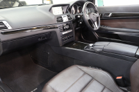 メルセデスベンツ Eクラス E250ｶﾌﾞﾘｵﾚ AMGｽﾎﾟｰﾂ&ﾚｰﾀﾞｰｾｰﾌﾃｨPKG　後期 ｷｰﾚｽｺﾞｰ 茶本革 ｴｱｽｶｰﾌ HDDﾅﾋﾞTV&ｷｬﾝｾﾗｰ BT音楽 360ｶﾒﾗ PTS LEDﾗｲﾄ AMGｴｱﾛ&18AW ｴｱｷｬｯﾌﾟ ﾄﾞﾗﾌﾄｽﾄｯﾌﾟ 茶幌 7AT　2年保証