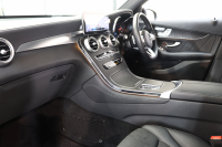 メルセデスベンツ GLC GLC220d 4MATIC AMGﾗｲﾝ ﾚｰﾀﾞｰｾｰﾌﾃｨPKG　後期 ｷｰﾚｽｺﾞｰ ﾌﾞﾗｯｸﾚｻﾞｰDINAMICAｼｰﾄ ﾊﾟﾉﾗﾏSR MBUXﾅﾋﾞTV BT音楽 360ｶﾒﾗ PTS LEDﾗｲﾄ ﾊﾝｽﾞﾌﾘｰA AMGｴｱﾛ&19AW ｴｱｻｽ ﾜｲﾔﾚｽ充電 9AT　2年保証