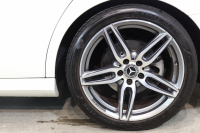 メルセデスベンツ Eクラス E300ｽﾃｰｼｮﾝﾜｺﾞﾝ AVG ｽﾎﾟｰﾂ ｴｸｽｸﾙｰｼﾌﾞ&ﾚｰﾀﾞｰｾｰﾌﾃｨPKG　中期 NEWｽﾃｱﾘﾝｸﾞ ｷｰﾚｽｺﾞｰ 黒本革 ﾊﾟﾉﾗﾏSR ﾍｯﾄﾞｱｯﾌﾟD HDDﾅﾋﾞTV ｽﾏﾎ連携 ﾌﾞﾙﾒｽﾀｰ 360ｶﾒﾗ PTS LEDﾗｲﾄ ﾊﾝｽﾞﾌﾘｰA AMGｴｱﾛ&19AW ﾀﾞｲﾅﾐｯｸS 9AT　2年保証