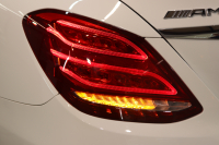 AMG Cクラス C63 ｴｸｽｸﾙｰｼﾌﾞ&ﾚｰﾀﾞｰｾｰﾌﾃｨPKG　ｷｰﾚｽｺﾞｰ 黒本革 ﾊﾟﾉﾗﾏSR HDDﾅﾋﾞTV BT音楽 ﾌﾞﾙﾒｽﾀｰ ﾊﾞｯｸｶﾒﾗ PTS LEDﾗｲﾄ ﾊﾝｽﾞﾌﾘｰA AMG専用装備&ﾁｭｰﾆﾝｸﾞﾀﾞｲﾅﾐｯｸｾﾚｸﾄ　2年保証