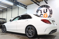 AMG Cクラス C63 ｴｸｽｸﾙｰｼﾌﾞ&ﾚｰﾀﾞｰｾｰﾌﾃｨPKG　ｷｰﾚｽｺﾞｰ 黒本革 ﾊﾟﾉﾗﾏSR HDDﾅﾋﾞTV BT音楽 ﾌﾞﾙﾒｽﾀｰ ﾊﾞｯｸｶﾒﾗ PTS LEDﾗｲﾄ ﾊﾝｽﾞﾌﾘｰA AMG専用装備&ﾁｭｰﾆﾝｸﾞﾀﾞｲﾅﾐｯｸｾﾚｸﾄ　2年保証