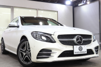 メルセデスベンツ Cクラス C200 4MATIC AVG AMGﾗｲﾝ ﾚｰﾀﾞｰｾｰﾌﾃｨPKG　BSG搭載 後期 ｷｰﾚｽｺﾞｰ 黒革 HDDﾅﾋﾞTV ｽﾏﾎ連携 ﾊﾞｯｸｶﾒﾗ PTS LEDﾗｲﾄ AMGｴｱﾛ&18AW ﾀﾞｲﾅﾐｯｸS ｴｱｻｽ 9AT　2年保証