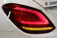 メルセデスベンツ Cクラス C200 AVG AMGﾗｲﾝ ﾚｻﾞｰｴｸｽｸﾙｰｼﾌﾞ&ﾚｰﾀﾞｰｾｰﾌﾃｨPKG　BSG搭載 後期 ｷｰﾚｽｺﾞｰ 黒本革 ﾍｯﾄﾞｱｯﾌﾟD HDDﾅﾋﾞTV ｽﾏﾎ連携 ﾌﾞﾙﾒｽﾀｰ ﾊﾞｯｸｶﾒﾗ PTS LEDﾗｲﾄ ﾊﾝｽﾞﾌﾘｰA AMGｴｱﾛ&18AW ﾀﾞｲﾅﾐｯｸS ｴｱｻｽ 9AT　2年保証