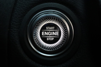 メルセデスベンツ Cクラス C200 AVG AMGﾗｲﾝ ﾚｻﾞｰｴｸｽｸﾙｰｼﾌﾞ&ﾚｰﾀﾞｰｾｰﾌﾃｨPKG　BSG搭載 後期 ｷｰﾚｽｺﾞｰ 黒本革 ﾍｯﾄﾞｱｯﾌﾟD HDDﾅﾋﾞTV ｽﾏﾎ連携 ﾌﾞﾙﾒｽﾀｰ ﾊﾞｯｸｶﾒﾗ PTS LEDﾗｲﾄ ﾊﾝｽﾞﾌﾘｰA AMGｴｱﾛ&18AW ﾀﾞｲﾅﾐｯｸS ｴｱｻｽ 9AT　2年保証