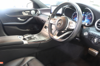 メルセデスベンツ Cクラス C200 AVG AMGﾗｲﾝ ﾚｻﾞｰｴｸｽｸﾙｰｼﾌﾞ&ﾚｰﾀﾞｰｾｰﾌﾃｨPKG　BSG搭載 後期 ｷｰﾚｽｺﾞｰ 黒本革 ﾍｯﾄﾞｱｯﾌﾟD HDDﾅﾋﾞTV ｽﾏﾎ連携 ﾌﾞﾙﾒｽﾀｰ ﾊﾞｯｸｶﾒﾗ PTS LEDﾗｲﾄ ﾊﾝｽﾞﾌﾘｰA AMGｴｱﾛ&18AW ﾀﾞｲﾅﾐｯｸS ｴｱｻｽ 9AT　2年保証