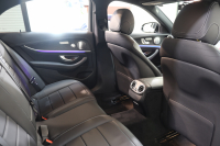 メルセデスベンツ Eクラス E200 ｽﾎﾟｰﾂ AMGﾗｲﾝｲﾝﾃﾘｱ&ｴｸｽｸﾙｰｼﾌﾞ&ﾚｰﾀﾞｰｾｰﾌﾃｨPKG　BSG搭載 後期 ｷｰﾚｽｺﾞｰ 黒本革 ﾍｯﾄﾞｱｯﾌﾟD MBUXﾅﾋﾞTV ｽﾏﾎ連携 ﾌﾞﾙﾒｽﾀｰ 360ｶﾒﾗ PTS LEDﾗｲﾄ 自動ﾄﾗﾝｸ AMGｴｱﾛ&19AW ﾜｲﾔﾚｽ充電 9AT　2年保証