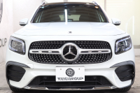 メルセデスベンツ GLB GLB200d 4MATIC AMGﾗｲﾝ AMGﾚｻﾞｰｴｸｽｸﾙｰｼﾌﾞ&ﾅﾋﾞｹﾞｰｼｮﾝ&ﾚｰﾀﾞｰｾｰﾌﾃｨPKG　ｷｰﾚｽｺﾞｰ 赤/黒本革 ﾊﾟﾉﾗﾏSR ﾍｯﾄﾞｱｯﾌﾟD MBUXﾅﾋﾞTV ｽﾏﾎ連携 360ｶﾒﾗ PTS LEDﾗｲﾄ ﾊﾝｽﾞﾌﾘｰA AMGｴｱﾛ&19AW ﾜｲﾔﾚｽ充電 8AT　新車保証継承可