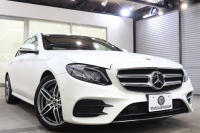 メルセデスベンツ Eクラス E200 AVG AMGﾗｲﾝ ｴｸｽｸﾙｰｼﾌﾞ&ﾚｰﾀﾞｰｾｰﾌﾃｨPKG　BSG搭載 中期 NEWｽﾃｱﾘﾝｸﾞ ｷｰﾚｽｺﾞｰ 黒本革 ﾍｯﾄﾞｱｯﾌﾟD HDDﾅﾋﾞTV ｽﾏﾎ連携 ﾌﾞﾙﾒｽﾀｰ 360ｶﾒﾗ PTS LEDﾗｲﾄ 自動ﾄﾗﾝｸ AMGｴｱﾛ&19AW ﾀﾞｲﾅﾐｯｸｾﾚｸﾄ 9AT　2年保証