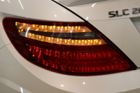 メルセデスベンツ SLKクラス SLK200 ｴｸｽｸﾙｰｼﾌﾞ AMGｽﾎﾟｰﾂ&ﾚｰﾀﾞｰｾｰﾌﾃｨPKG　中期 黒本革 ｴｱｽｶｰﾌ ﾏｼﾞｯｸｽｶｲR HDDﾅﾋﾞTV BT音楽 DSRC ｷｾﾉﾝ AMGｴｱﾛ&18AW ﾄﾗﾝｸｽﾎﾟｲﾗｰ ｴｱｶﾞｲﾄﾞ ﾊﾟﾅﾒﾘｶｰﾅｸﾞﾘﾙ ｷｰﾚｽｺﾞｰ　2年保証