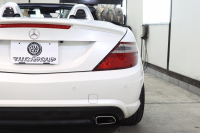 メルセデスベンツ SLKクラス SLK200 ｴｸｽｸﾙｰｼﾌﾞ AMGｽﾎﾟｰﾂ&ﾚｰﾀﾞｰｾｰﾌﾃｨPKG　中期 黒本革 ｴｱｽｶｰﾌ ﾏｼﾞｯｸｽｶｲR HDDﾅﾋﾞTV BT音楽 DSRC ｷｾﾉﾝ AMGｴｱﾛ&18AW ﾄﾗﾝｸｽﾎﾟｲﾗｰ ｴｱｶﾞｲﾄﾞ ﾊﾟﾅﾒﾘｶｰﾅｸﾞﾘﾙ ｷｰﾚｽｺﾞｰ　2年保証