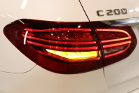 メルセデスベンツ Cクラス C200ｽﾃｰｼｮﾝﾜｺﾞﾝ AVG AMGﾗｲﾝ ﾚｻﾞｰｴｸｽｸﾙｰｼﾌﾞ&ﾚｰﾀﾞｰｾｰﾌﾃｨPKG　BSG搭載 後期 ｷｰﾚｽｺﾞｰ 赤本革 ﾍｯﾄﾞｱｯﾌﾟD HDDﾅﾋﾞTV ｽﾏﾎ連携 ﾌﾞﾙﾒｽﾀｰ ﾊﾞｯｸｶﾒﾗ PTS LEDﾗｲﾄ ﾊﾝｽﾞﾌﾘｰA AMGｴｱﾛ&18AW ｴｱｻｽ 9AT　2年保証