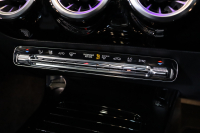 メルセデスベンツ Aクラス A180ｽﾀｲﾙ ｾﾀﾞﾝ AMGﾗｲﾝ AMGﾚｻﾞｰｴｸｽｸﾙｰｼﾌﾞ&ｱﾄﾞﾊﾞﾝｽﾄﾞ&ﾅﾋﾞｹﾞｰｼｮﾝ&ﾚｰﾀﾞｰｾｰﾌﾃｨPKG　ｷｰﾚｽｺﾞｰ 灰/黒本革 ﾊﾟﾉﾗﾏSR ﾍｯﾄﾞｱｯﾌﾟD MBUXﾅﾋﾞTV BT音楽 ｱﾄﾞﾊﾞﾝｽﾄﾞｻｳﾝﾄﾞ 360ｶﾒﾗ PTS LEDﾗｲﾄ AMGｴｱﾛ&18AW 7AT　2年保証