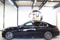 メルセデスベンツ Cクラス C200 4MATIC AVG AMGﾗｲﾝ ﾚｻﾞｰｴｸｽｸﾙｰｼﾌﾞ&ﾍﾞｰｼｯｸ&ﾚｰﾀﾞｰｾｰﾌﾃｨPKG　ISG搭載 ｷｰﾚｽｺﾞｰ 黒本革 ﾊﾟﾉﾗﾏSR ﾍｯﾄﾞｱｯﾌﾟD MBUXﾅﾋﾞTV&ARﾅﾋﾞ BT音楽 360ｶﾒﾗ PTS LEDﾗｲﾄ 自動ﾄﾗﾝｸ AMGｴｱﾛ&18AW ﾘｱｱｸｽﾙｽﾃｱﾘﾝｸﾞ 9AT　2年保証