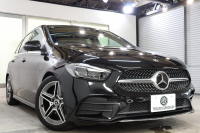 メルセデスベンツ Bクラス B180 AMGﾗｲﾝ AMGﾚｻﾞｰｴｸｽｸﾙｰｼﾌﾞ&ｱﾄﾞﾊﾞﾝｽﾄﾞ&ﾅﾋﾞｹﾞｰｼｮﾝ&ﾚｰﾀﾞｰｾｰﾌﾃｨPKG　ｷｰﾚｽｺﾞｰ 赤/黒本革 ﾊﾟﾉﾗﾏSR ﾍｯﾄﾞｱｯﾌﾟD MBUXﾅﾋﾞTV BT音楽 ｱﾄﾞﾊﾞﾝｽﾄﾞｻｳﾝﾄﾞ 360ｶﾒﾗ PTS LEDﾗｲﾄ ﾊﾝｽﾞﾌﾘｰA AMGｴｱﾛ&18AW　2年保証