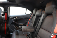 AMG Aクラス A45 4MATIC ﾚｰﾀﾞｰｾｰﾌﾃｨPKG　1ｵｰﾅｰ 黒本革 ﾊﾟﾉﾗﾏSR HDDﾅﾋﾞTV BT音楽 Bｶﾒﾗ PTS DSRC ｷｾﾉﾝﾗｲﾄ ﾚｯﾄﾞｼｰﾄﾍﾞﾙﾄ AMG専用装備&ﾁｭｰﾆﾝｸﾞ 7AT　2年保証