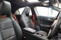 AMG Aクラス A45 4MATIC ﾚｰﾀﾞｰｾｰﾌﾃｨPKG　1ｵｰﾅｰ 黒本革 ﾊﾟﾉﾗﾏSR HDDﾅﾋﾞTV BT音楽 Bｶﾒﾗ PTS DSRC ｷｾﾉﾝﾗｲﾄ ﾚｯﾄﾞｼｰﾄﾍﾞﾙﾄ AMG専用装備&ﾁｭｰﾆﾝｸﾞ 7AT　2年保証