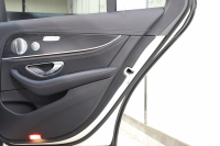 メルセデスベンツ Eクラス E200 ｽﾎﾟｰﾂ AMGﾗｲﾝｲﾝﾃﾘｱ&ｴｸｽｸﾙｰｼﾌﾞ&ﾚｰﾀﾞｰｾｰﾌﾃｨPKG　BSG搭載 後期 ｷｰﾚｽｺﾞｰ 黒本革 ﾊﾟﾉﾗﾏSR ﾍｯﾄﾞｱｯﾌﾟD MBUXﾅﾋﾞTV&ARﾅﾋﾞ ｽﾏﾎ連携 ﾌﾞﾙﾒｽﾀｰ 360ｶﾒﾗ PTS LEDﾗｲﾄ 自動ﾄﾗﾝｸ AMGｴｱﾛ&19AW ﾜｲﾔﾚｽ充電 9AT　2年保証