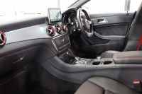AMG CLAクラス CLA45 4MATIC ﾚｰﾀﾞｰｾｰﾌﾃｨPKG　中期 ｷｰﾚｽｺﾞｰ 黒本革 ﾊﾟﾉﾗﾏSR HDDﾅﾋﾞTV BT音楽 ﾊﾞｯｸｶﾒﾗ PTS ｷｾﾉﾝﾗｲﾄ AMG専用装備&ﾁｭｰﾆﾝｸﾞ 7AT　2年保証