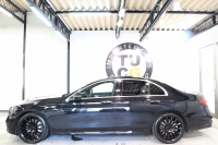 AMG Eクラス E53 4MATIC+ ｴｸｽｸﾙｰｼﾌﾞ&ﾚｰﾀﾞｰｾｰﾌﾃｨPKG　ISG搭載 後期 ｷｰﾚｽｺﾞｰ 黒本革 ﾍﾞﾝﾁﾚｰﾀｰ ﾊﾟﾉﾗﾏSR ﾍｯﾄﾞｱｯﾌﾟD MBUXﾅﾋﾞTV&ARﾅﾋﾞTV ｽﾏﾎ連携 ﾌﾞﾙﾒｽﾀｰ 360ｶﾒﾗ PTS LEDﾗｲﾄ 自動ﾄﾗﾝｸ AMG専用装備&ﾁｭｰﾆﾝｸﾞ ﾜｲﾔﾚｽ充電 9AT　2年保証