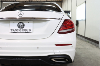 メルセデスベンツ Eクラス E200 AVG ｽﾎﾟｰﾂ ﾚｻﾞｰｴｸｽｸﾙｰｼﾌﾞ&ﾚｰﾀﾞｰｾｰﾌﾃｨPKG　ｷｰﾚｽｺﾞｰ 黒本革 ｼｰﾄﾋｰﾀｰ ﾊﾟﾉﾗﾏSR HDDﾅﾋﾞTV&ｷｬﾝｾﾗｰ ｽﾏﾎ連携 ﾌﾞﾙﾒｽﾀｰ 360ｶﾒﾗ PTS LEDﾗｲﾄ 自動ﾄﾗﾝｸ AMGｴｱﾛ&19AW&ﾘｯﾌﾟｴｱﾛ ﾀﾞｲﾅﾐｯｸS 9AT　2年保証