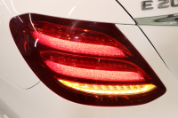 メルセデスベンツ Eクラス E200 AVG ｽﾎﾟｰﾂ ﾚｻﾞｰｴｸｽｸﾙｰｼﾌﾞ&ﾚｰﾀﾞｰｾｰﾌﾃｨPKG　ｷｰﾚｽｺﾞｰ 黒本革 ｼｰﾄﾋｰﾀｰ ﾊﾟﾉﾗﾏSR HDDﾅﾋﾞTV&ｷｬﾝｾﾗｰ ｽﾏﾎ連携 ﾌﾞﾙﾒｽﾀｰ 360ｶﾒﾗ PTS LEDﾗｲﾄ 自動ﾄﾗﾝｸ AMGｴｱﾛ&19AW&ﾘｯﾌﾟｴｱﾛ ﾀﾞｲﾅﾐｯｸS 9AT　2年保証