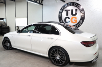AMG Eクラス E53 4MATIC+ ｴｸｽｸﾙｰｼﾌﾞ&ﾚｰﾀﾞｰｾｰﾌﾃｨPKG　ISG搭載 後期 ｷｰﾚｽｺﾞｰ 黒本革 ﾍﾞﾝﾁﾚｰﾀｰ ﾊﾟﾉﾗﾏSR ﾍｯﾄﾞｱｯﾌﾟD MBUXﾅﾋﾞTV&ARﾅﾋﾞ&ARﾅﾋﾞ ｽﾏﾎ連携 ﾌﾞﾙﾒｽﾀｰ 360ｶﾒﾗ PTS LEDﾗｲﾄ 自動ﾄﾗﾝｸ AMG専用装備&ﾁｭｰﾆﾝｸﾞ ﾜｲﾔﾚｽ充電 9AT　2年保証
