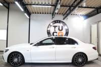 AMG Eクラス E53 4MATIC+ ｴｸｽｸﾙｰｼﾌﾞ&ﾚｰﾀﾞｰｾｰﾌﾃｨPKG　ISG搭載 後期 ｷｰﾚｽｺﾞｰ 黒本革 ﾍﾞﾝﾁﾚｰﾀｰ ﾊﾟﾉﾗﾏSR ﾍｯﾄﾞｱｯﾌﾟD MBUXﾅﾋﾞTV&ARﾅﾋﾞ&ARﾅﾋﾞ ｽﾏﾎ連携 ﾌﾞﾙﾒｽﾀｰ 360ｶﾒﾗ PTS LEDﾗｲﾄ 自動ﾄﾗﾝｸ AMG専用装備&ﾁｭｰﾆﾝｸﾞ ﾜｲﾔﾚｽ充電 9AT　2年保証