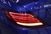 メルセデスベンツ SLCクラス SLC180ｽﾎﾟｰﾂ ﾍﾞｰｼｯｸ&ﾚｰﾀﾞｰｾｰﾌﾃｨPKG　ｷｰﾚｽｺﾞｰ 黒本革 ｼｰﾄﾋｰﾀｰ ｶﾞﾗｽR HDDﾅﾋﾞTV ｽﾏﾎ連携 ﾊﾞｯｸｶﾒﾗ DSRC LEDﾗｲﾄ AMGｴｱﾛ&18AW ﾀﾞｯｼｭﾎﾞｰﾄﾞｸﾛｯｸ 9AT 希少色ﾌﾞﾘﾘｱﾝﾄﾌﾞﾙｰ　2年保証