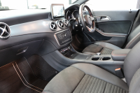 メルセデスベンツ CLAクラス CLA180ｼｭｰﾃｨﾝｸﾞﾌﾞﾚｰｸ ｽﾎﾟｰﾂ ﾚｰﾀﾞｰｾｰﾌﾃｨPKG　中期 ｷｰﾚｽｺﾞｰ ﾌﾞﾗｯｸﾚｻﾞｰDINAMICAｼｰﾄ ｼｰﾄﾋｰﾀｰ HDDﾅﾋﾞTV ｽﾏﾎ連携 ﾊﾞｯｸｶﾒﾗ PTS ｷｾﾉﾝﾗｲﾄ 自動Rｹﾞｰﾄ AMGｴｱﾛ&18AW ﾀﾞｲﾅﾐｯｸS 7AT　2年保証