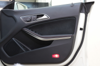 メルセデスベンツ CLAクラス CLA180ｼｭｰﾃｨﾝｸﾞﾌﾞﾚｰｸ ｽﾎﾟｰﾂ ﾚｰﾀﾞｰｾｰﾌﾃｨPKG　中期 ｷｰﾚｽｺﾞｰ ﾌﾞﾗｯｸﾚｻﾞｰDINAMICAｼｰﾄ ｼｰﾄﾋｰﾀｰ HDDﾅﾋﾞTV ｽﾏﾎ連携 ﾊﾞｯｸｶﾒﾗ PTS ｷｾﾉﾝﾗｲﾄ 自動Rｹﾞｰﾄ AMGｴｱﾛ&18AW ﾀﾞｲﾅﾐｯｸS 7AT　2年保証