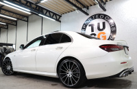AMG Eクラス E53 4MATIC+ ｴｸｽｸﾙｰｼﾌﾞ&ﾚｰﾀﾞｰｾｰﾌﾃｨPKG　ISG搭載 後期 1ｵｰﾅｰ ｷｰﾚｽｺﾞｰ 黒本革 ﾍﾞﾝﾁﾚｰﾀｰ ﾊﾟﾉﾗﾏSR ﾍｯﾄﾞｱｯﾌﾟD MBUXﾅﾋﾞTV&ARﾅﾋﾞ ｽﾏﾎ連携 ﾌﾞﾙﾒｽﾀｰ 360ｶﾒﾗ PTS LEDﾗｲﾄ 自動ﾄﾗﾝｸ AMG専用装備&ﾁｭｰﾆﾝｸﾞ ﾜｲﾔﾚｽ充電 ｴｱｻｽ 9AT　2年保証