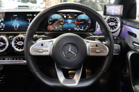 メルセデスベンツ CLAクラス CLA200d ｼｭｰﾃｨﾝｸﾞﾌﾞﾚｰｸ AMGﾗｲﾝ ﾚｻﾞｰｴｸｽｸﾙｰｼﾌﾞ&ｱﾄﾞﾊﾞﾝｽﾄﾞ&ﾅﾋﾞｹﾞｰｼｮﾝ&ﾚｰﾀﾞｰｾｰﾌﾃｨPKG　ｷｰﾚｽｺﾞｰ 灰/黒本革 ﾊﾟﾉﾗﾏSR HUD MBUXﾅﾋﾞTV BT音楽 ｱﾄﾞﾊﾞﾝｽﾄﾞｻｳﾝﾄﾞ 360ｶﾒﾗ PTS LEDﾗｲﾄ AMGｴｱﾛ&18AW ﾜｲﾔﾚｽ充電 8AT　2年保証