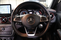 AMG GLA GLA45 4MATIC AMGﾚｻﾞｰｴｸｽｸﾙｰｼﾌﾞ&AMGｶｰﾎﾞﾝ&ﾍﾞｰｼｯｸ&ﾚｰﾀﾞｰｾｰﾌﾃｨPKG　中期 ｷｰﾚｽｺﾞｰ 黒本革 HDDﾅﾋﾞTV ﾊﾞｯｸｶﾒﾗ PTS ｷｾﾉﾝﾗｲﾄ 自動Rｹﾞｰﾄ AMG専用装備&ﾁｭｰﾆﾝｸﾞ AMGｴｱﾛ&19AW 7AT　2年保証
