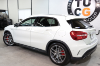 AMG GLA GLA45 4MATIC AMGﾚｻﾞｰｴｸｽｸﾙｰｼﾌﾞ&AMGｶｰﾎﾞﾝ&ﾍﾞｰｼｯｸ&ﾚｰﾀﾞｰｾｰﾌﾃｨPKG　中期 ｷｰﾚｽｺﾞｰ 黒本革 HDDﾅﾋﾞTV ﾊﾞｯｸｶﾒﾗ PTS ｷｾﾉﾝﾗｲﾄ 自動Rｹﾞｰﾄ AMG専用装備&ﾁｭｰﾆﾝｸﾞ AMGｴｱﾛ&19AW 7AT　2年保証